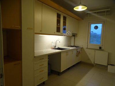 Sarıyer İstinye Boğaziçi Sitesinde Kiralık 3+1 Kombili