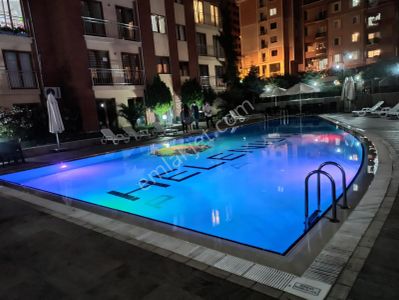 Adress Life Olgun'dan Site-güney Cephe-balkon Ve Havuz-iskanlı