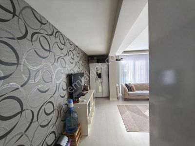 Şerifali Finans Merkezine Komşu İskanlı Eşyalı 1+0 Satılık Daire