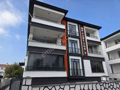 Remax Dem'den Halitpaşa Mahallesinde Satılık 3+1 Daireler