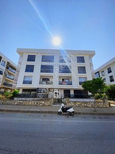 Kent Gayrimenkul'den 3+1 Ara Kat Ferah Satılık Daire