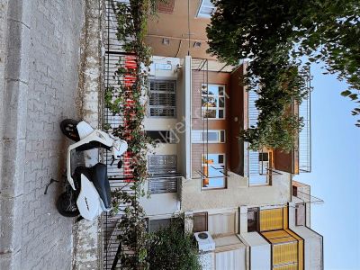 Kent Gayrimenkul'den Cumhuriyet Mahallesi'nde Satılık 2+1 Daire