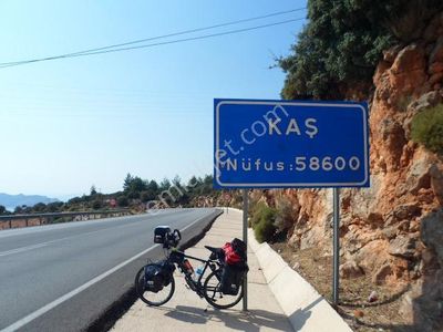 Acil İhtiyaçtan Kaş Üzümlüde 6.204 M2 Sera Arsası