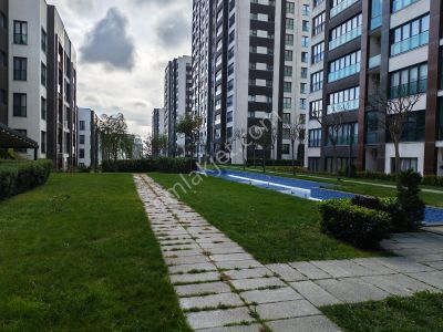 Beylikdüzü Kısa Katlı 4+1 Satılık Daire