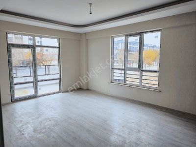 Mengene Cd-sıfır 3+1 Yerden Isıtma Geniş Kullanım Alanı