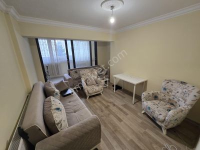 Uçan Emlak- Üçyol Metro Yakını, 3+1, Dekorlu, Doğalgazlı, Boş