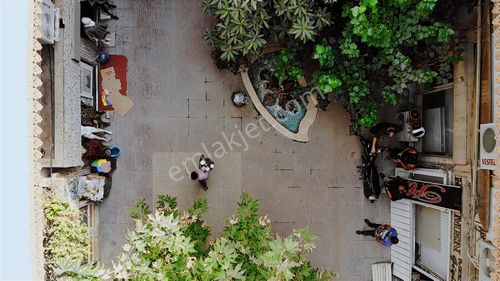 Konak Kemeraltı Anafartalar Caddesinde Satılık Kıymetli Mülk....