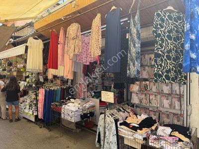 Kestane Pazarında Satılık İyi Konumda Geniş Cephe Satılık Dukkan
