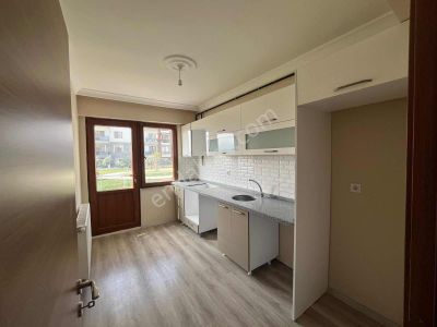 Koru'da Site İçerisinde 2+1 Kiralık Daire