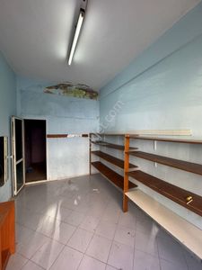 Balçova Demirci Efe Sokakta 23m2 Önüyle Birlikte 45m2 Dükkan Ekonomi Üni Yakını