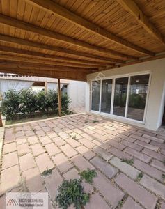 Gözde Lokasyonda Bulunan Bahçe Kat Dublex 5+1 Geniş Oturum