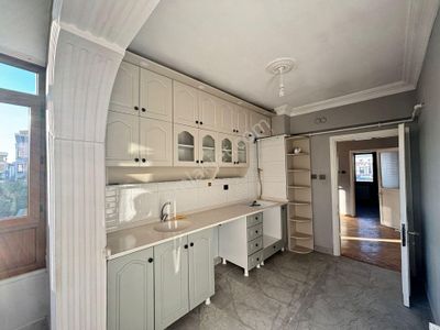 Çiftlikköy Mehmet Akif Mahallesinde Kiralık 3 + 1 Geniş Daire