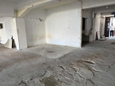 Çobançeşmede İmalata Uygun 400m2 İşhanında İskanlı