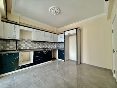 Yüksel'den Edremit'te Güvenlikli Site İçinde Arakat 3+1 Satılık Daire