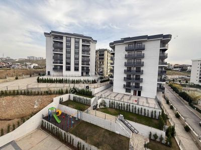 Özmert 'ten Korupark Bölgenin En Nezih Sitesin De 2+1 Daireler