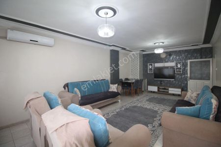 Retro’dan Aydınlıkevler’de Ara Kat Bağımsız Mutfak Geniş 4+1