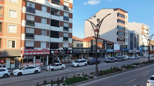 Nevzat Şener Bulvarı Kaymakamlık Karşısı Satılık 280 M2 İşyeri