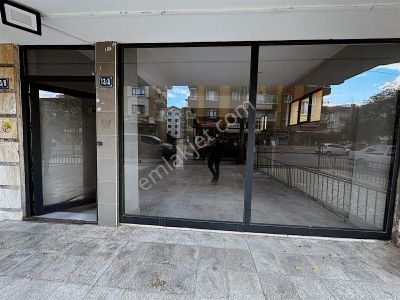 Beyoğlu'ndan Merkezi Lokasyon Cadde Üzerinde Masrafsız Dükkan