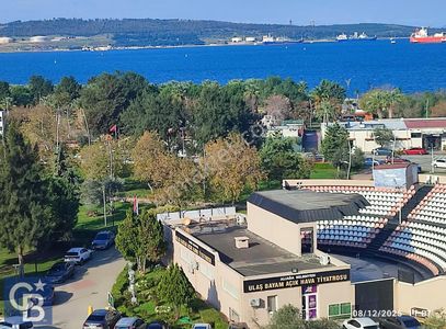 Aliağa Merkezde Deniz Manzaralı Kapalı Mutfak Kiralık 2+1 Daire