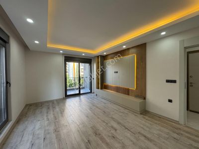 Yenigünde Yerden Isıtmalı Geniş Arakatta Sıfır 2+1 Ler