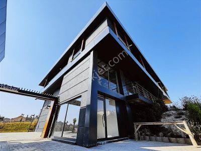 Geniş Giriş Kat Ticari Faliyet Alanı | Namık Kemal, Süleymanpaşa