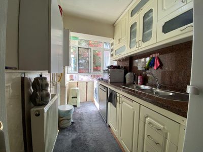 Kalecik Emlak'tan Ayyıldız Mah.güney Cepheli 2+1 Daire