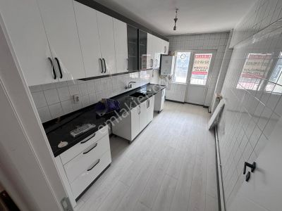 Çavdemden Anavatan Caddede 1.katta 3+1 Yapılı Kiralık Daire