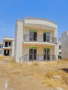 Antalya Bademağacın Da Satılık Site İçerisin De 2+1 Sıfır Villa