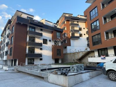 Tarcanlar'dan Başiskele Altınkent Havuzlu Site Çatı Dublex Daire