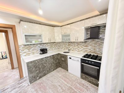 🏡muradiye Mahallesi 🏡 ✅3+1 M2 125 5 Katlının 1 Katı ❇️özelikli Daire Arakat Daire