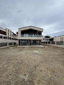 Gölbaşı Güzelyalı Konaklarında Satılık Sıra Dışı Villa!