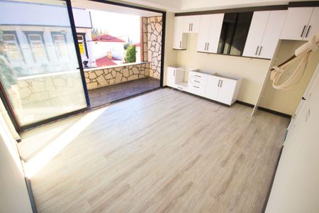 🛑🛑aktif'ten Güre'de Oksijen Deposu Sıfır Binada Geniş 1+1 Daire