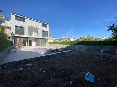 En Çok Tercih Edilen Lokasyon Yerguzlar Cad Yakın Satılık Havuzl