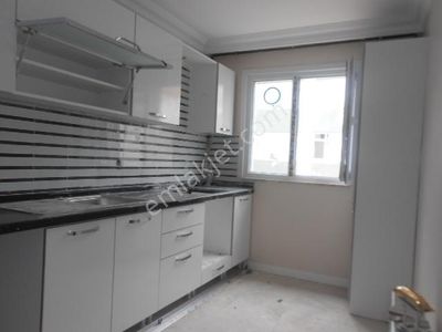 Bakırköy De 7 Yıllık Arakat 125m2 3+1 Kapalı Otoparklı