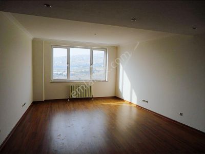 E5,metro,adliye Yanı Yüksek Kat Deniz Manzaralı Kiralık 2+1 Ofis