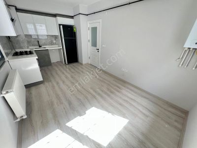 Ümraniye Çamlık Mah. İkbal Cad. Yakın Giriş 2+1