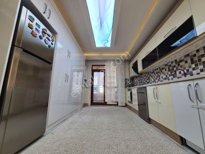 Karakaya Mah. Doğu Cad. Kat Konumlu Geniş Mutfaklı 3+1 Daire