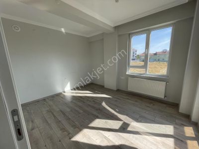 Özbey Emlaktan Şehir Hastanesi Yakını Kiralık 2+0