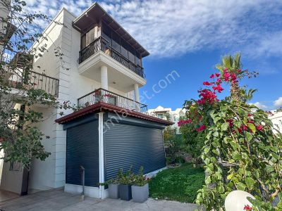 Bodrum Asarlık Mevkiinde Satılık Deniz Manzaralı Daire