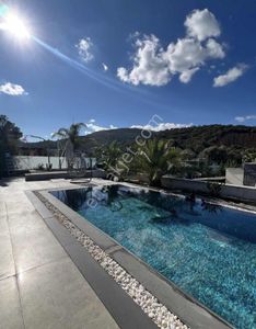 Torba.merkezi Konum Yıllık Kiralık Özel Havuzlu Villa