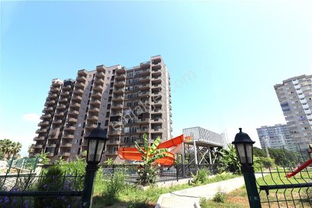 Mersin Çeşmeli'de Plaja 300 M Taşınmaya Hazır Daire | Tekce