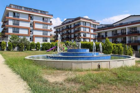 Çınarcık'ta Havuzlu Ve Güvenlikli Sitede Eşyalı Daire | Tekce