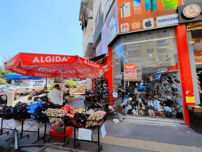 Abağli Caddesi Modern Pazarının Gözdesi Köşebaşı Dükkan