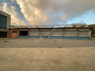 5.400 M Kapalı, 3.400 M Açık Alan, 8.800 M2 Zemine Basar İşyeri