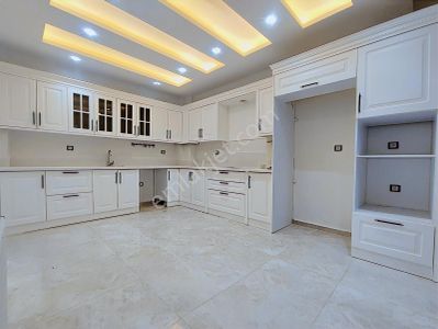 Coldwell Bankerden Adliye Civarı Satılık Lüx 4+1 Daire