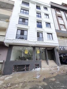 !!yaşam'dan!! Anacaddeyi Gören Sıfır 330 M² Depolu Dükkan
