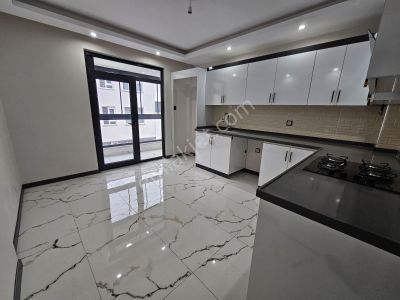 *genç Grup* Tombakzade Yakını Yüksek Kredili Arakat Ö. Garaj 2+1