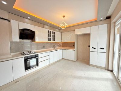 Yıldız'dan M.kemal'de Çok Geniş Ultra Lüx İşçilik 135m2 3+1