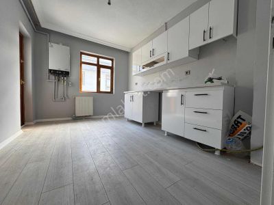 Şentürk Gayrimenkul'den**karapürçek Merkezde**katta Masrafsız..