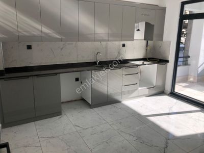 Kavaklıkta Kiralık Sıfır Kiralık Daire 2+1 Kombili